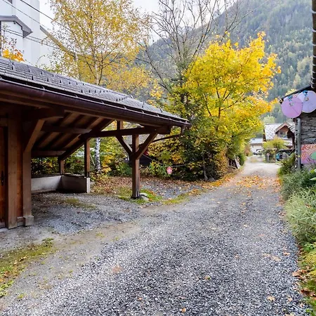 Pele - Alpes Travel - - Sleeps 11