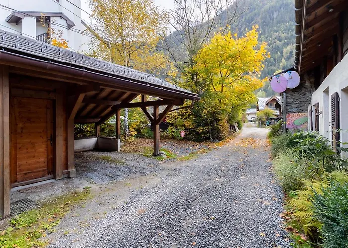 Pele - Alpes Travel - - Sleeps 11