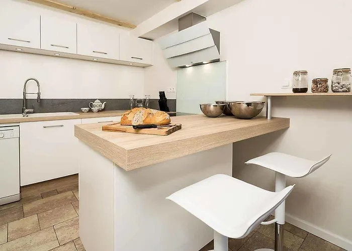 Pele - Alpes Travel - - Sleeps 11 Alpehytte